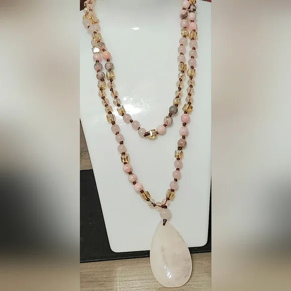 Harmony Necklace handcrafted with natural Stone Quartz, and Agate. - Picture 2 of 3
